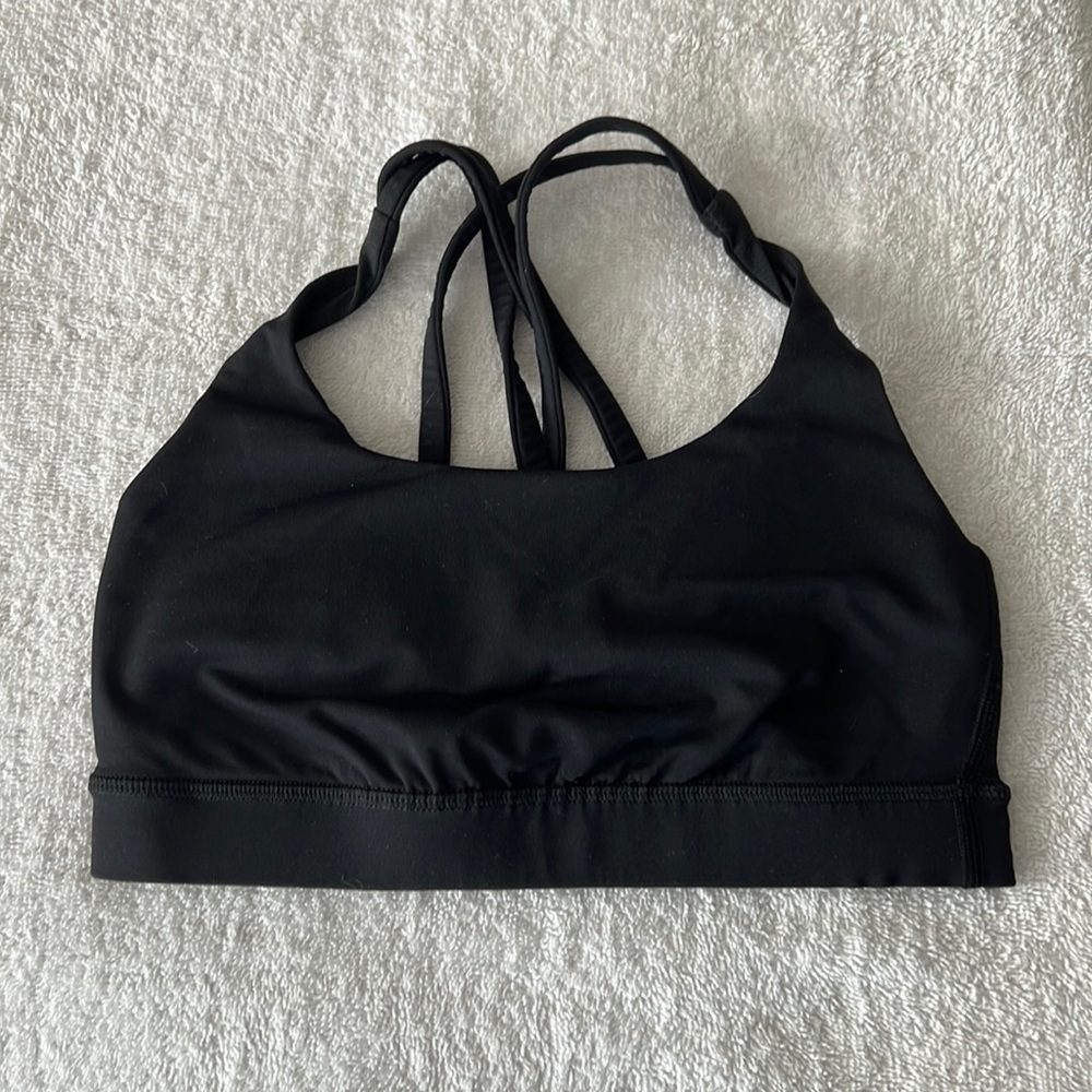 Lululemon woman’s sports bra